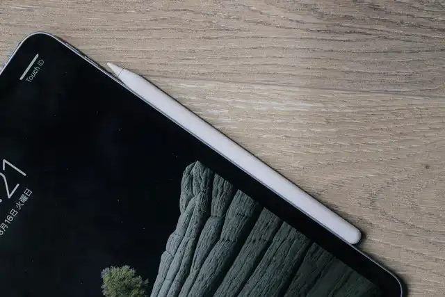 第2世代Apple Pencil ワイヤレス充電